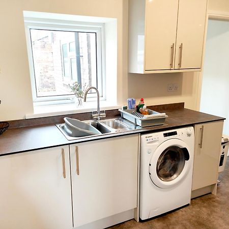 Douglas House, Near Hospital, Attractive And Comfy 2 Bedroom House With Enclosed Yard To Rear Карлайл Экстерьер фото